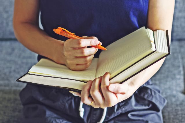 一所懸命 の意味とは 使い方 類義語 一生懸命との違いなどを解説 ことわざのナルゾウ